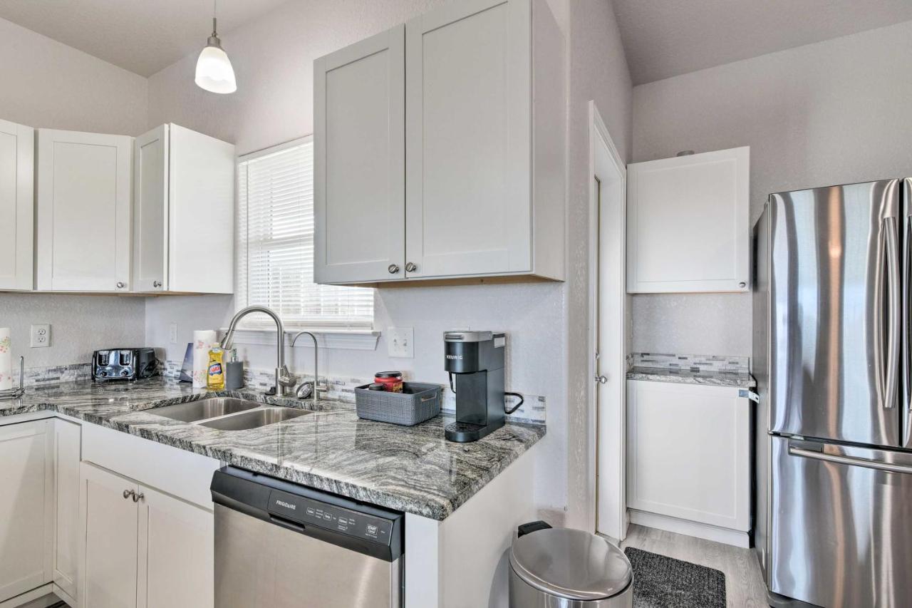 Surfside Beach Retreat With Deck And Ocean Views ภายนอก รูปภาพ