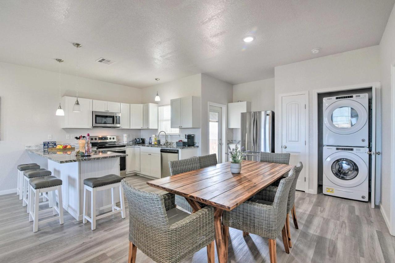 Surfside Beach Retreat With Deck And Ocean Views ภายนอก รูปภาพ
